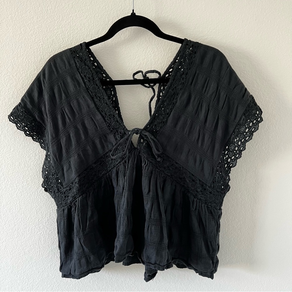 AMERICAN EAGLE babydoll short sleeve lace detail top NWOT